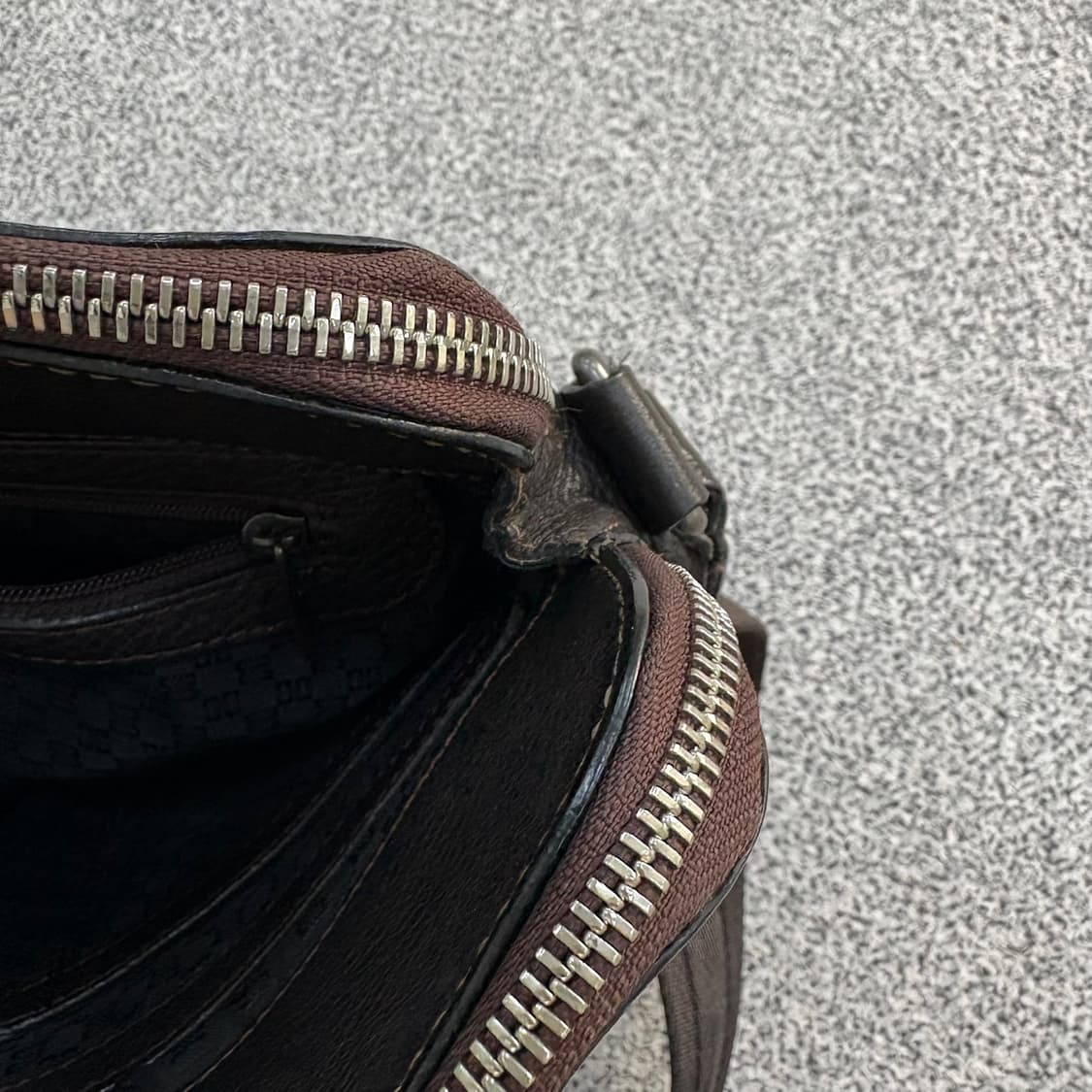 닥스 가죽 크로스백 0409J 상품이미지6