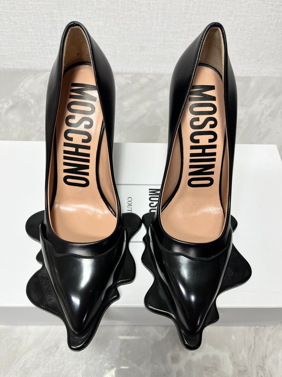 새상품) 모스키노 블랙 힐 37사이즈 상품이미지1