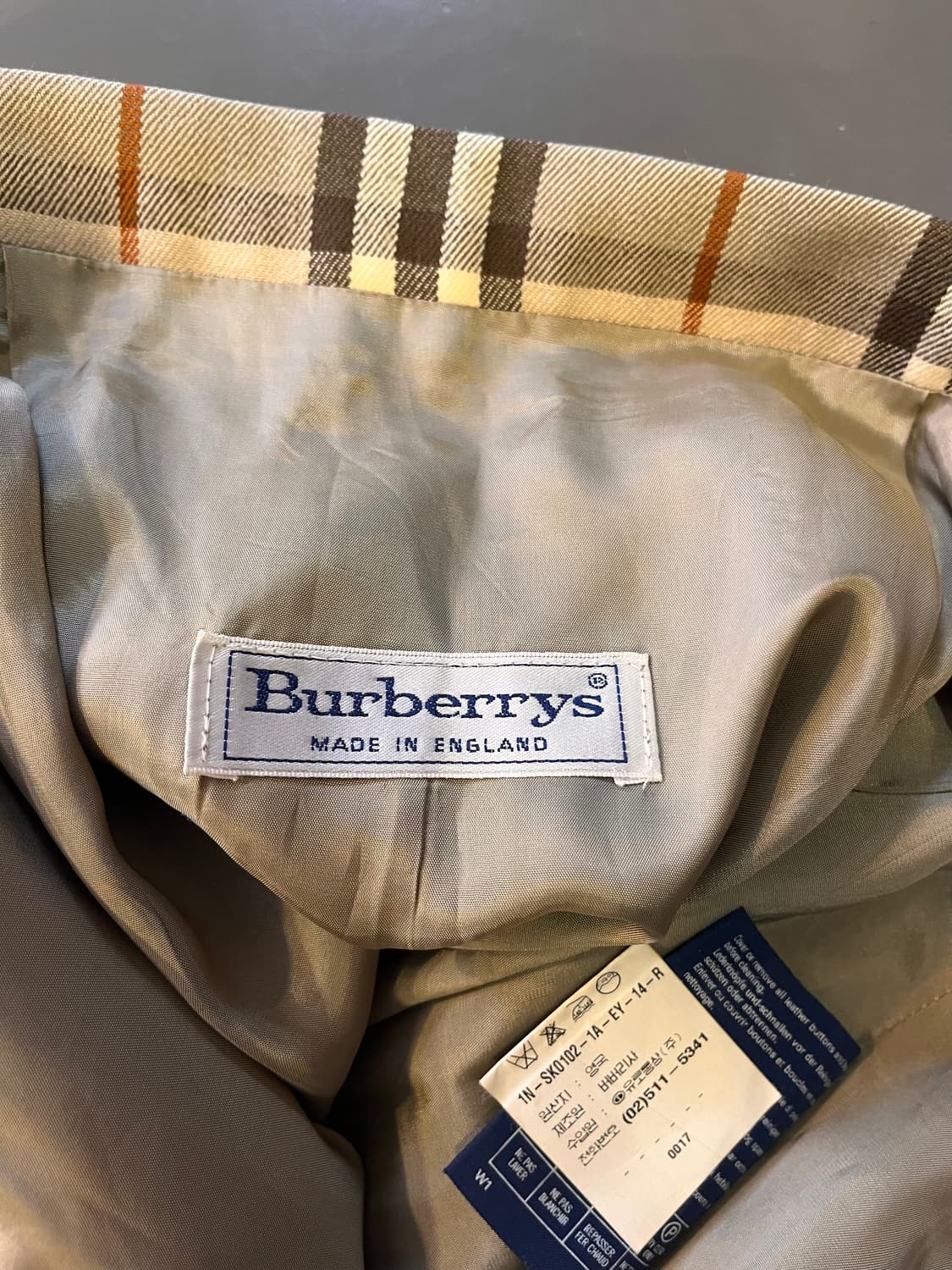 버버리 체크 플리츠 스커트 (영국제) 상품이미지7