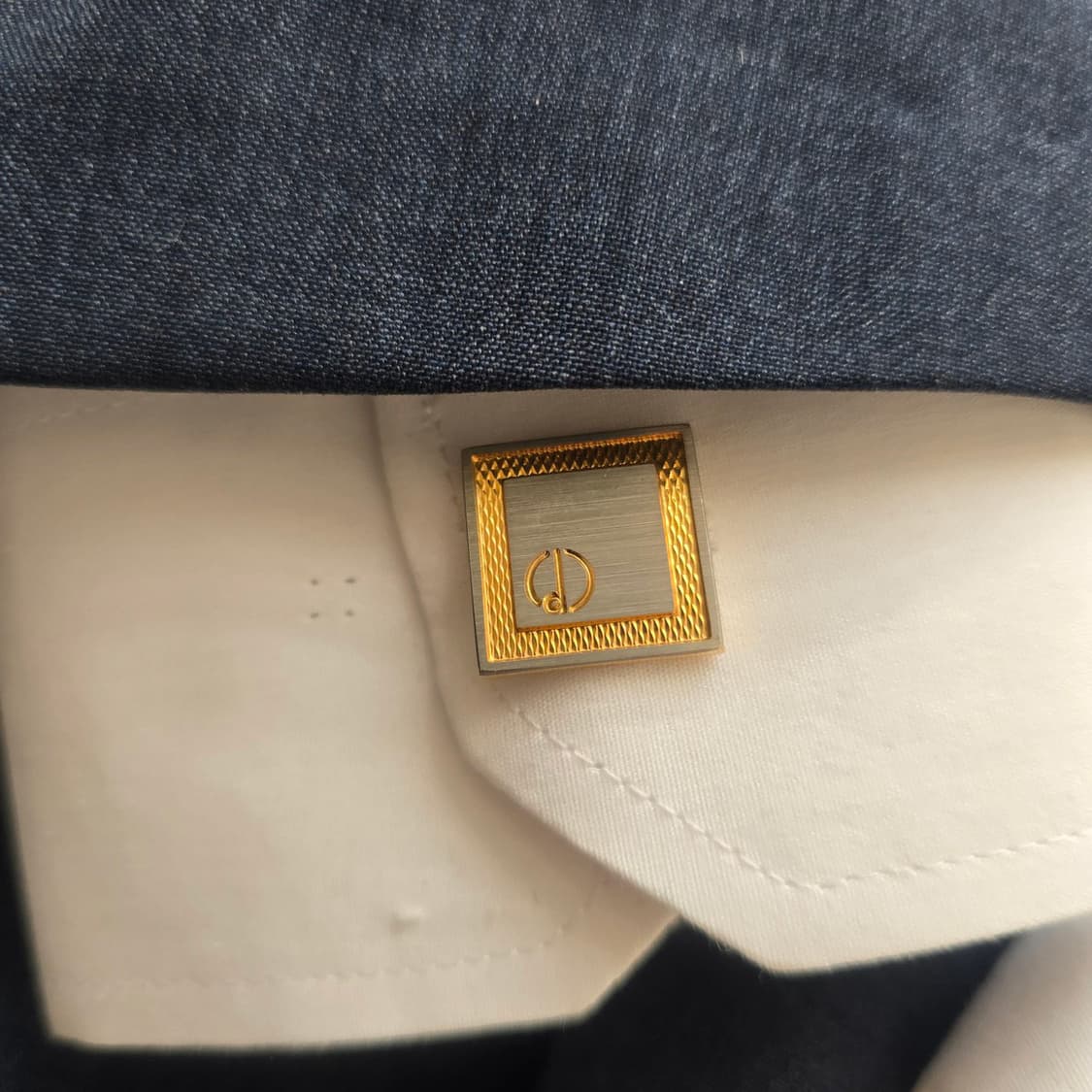 던힐 정품 명품 커프스 1.8cm A+등급 J15
 상품이미지9