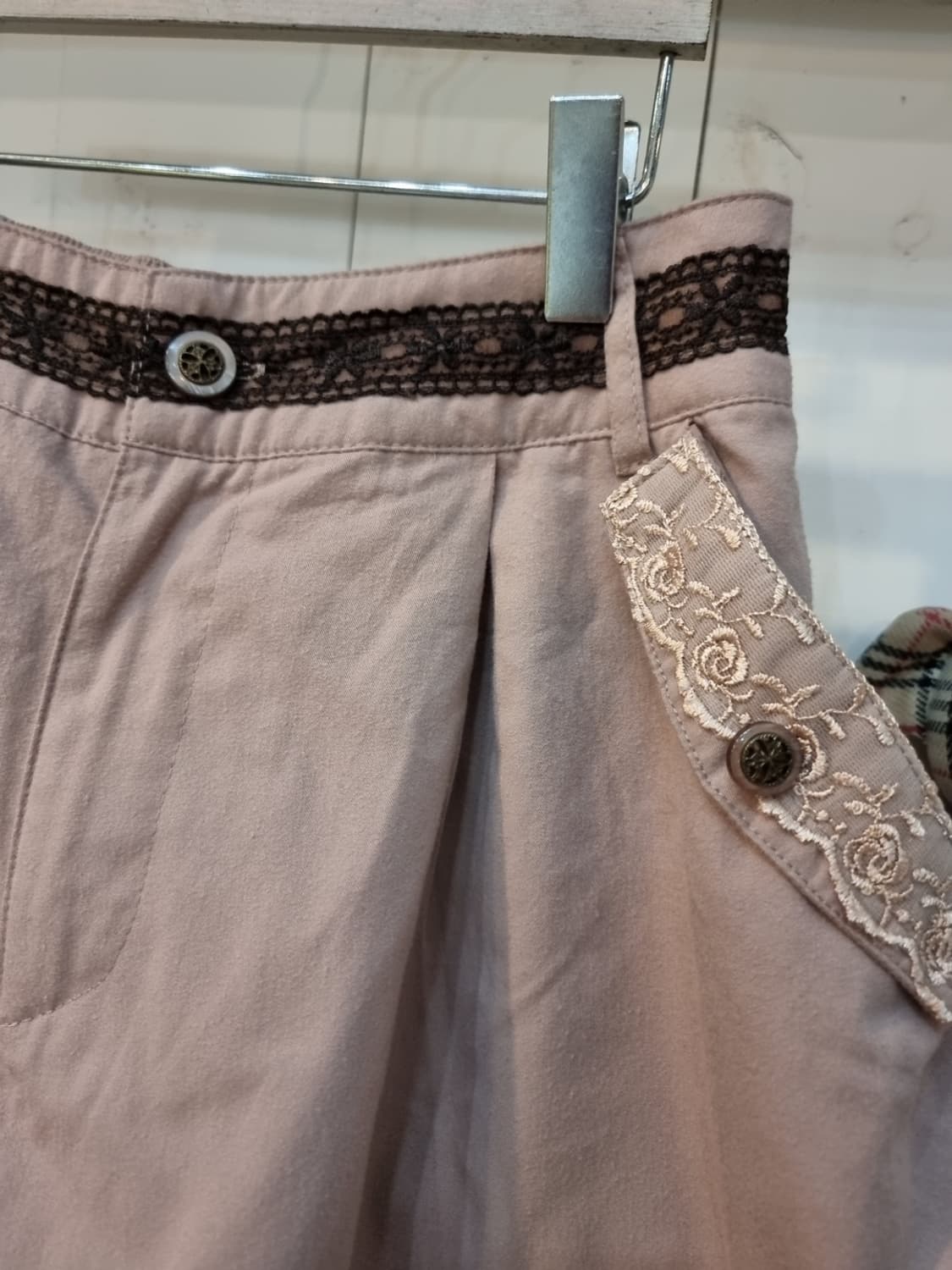 액시즈팜(Axes femme) 초콜릿무드 레이스 포켓 치마바지 상품이미지2