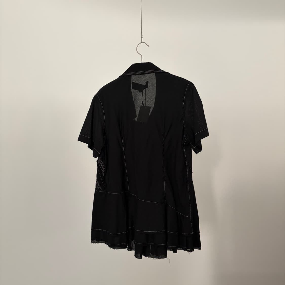 Diagonal Glitter Embroidered Blouse 상품이미지7