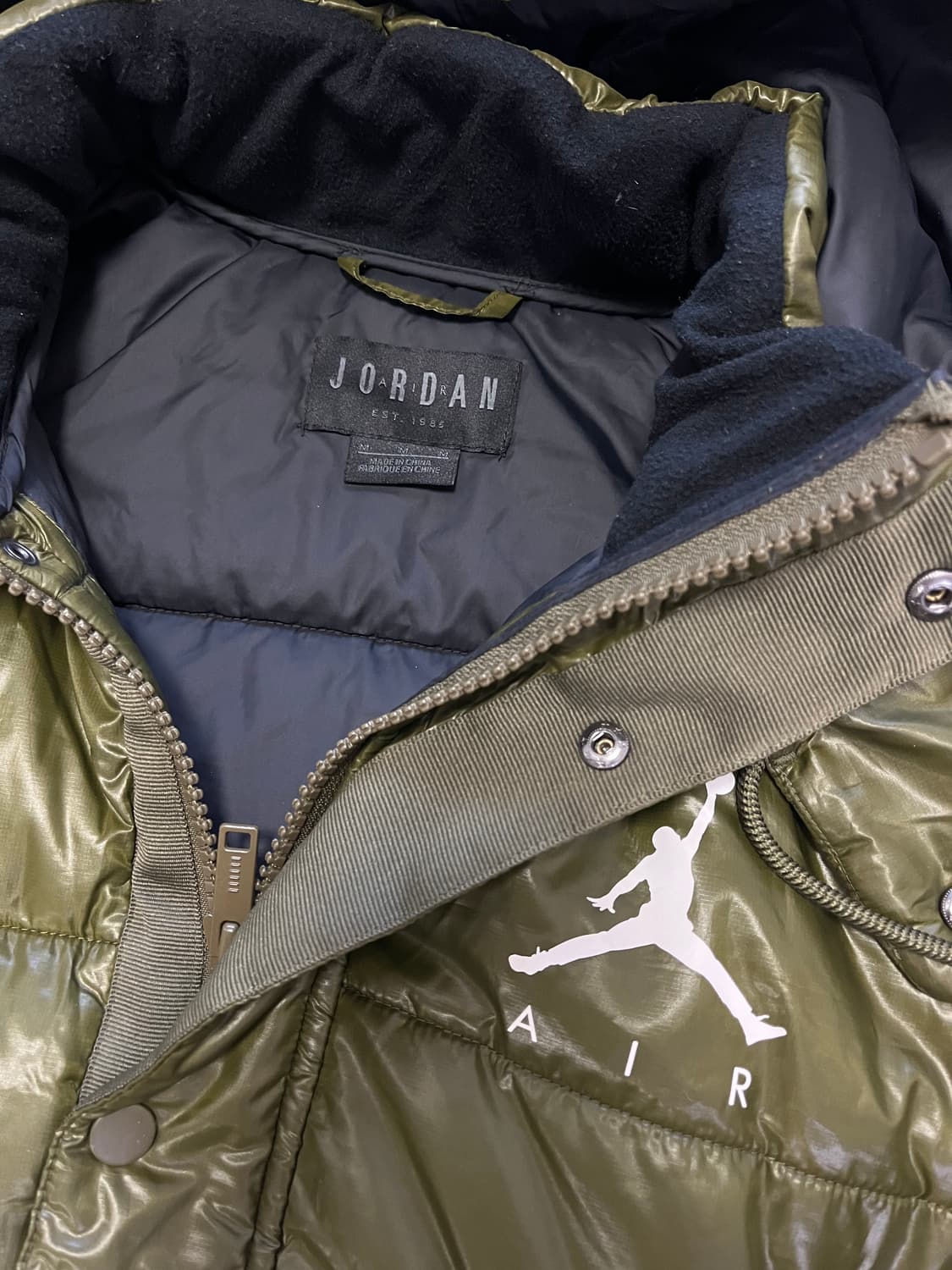 나이키 조던 카키색 폴리패딩100 상품이미지2