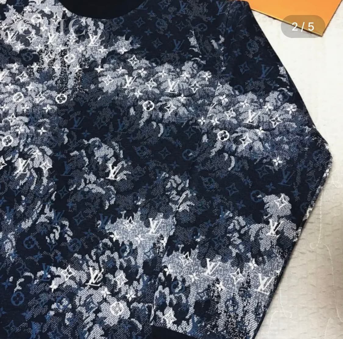 [루이비통 태피스트리 모노그램 스웨트 셔츠 | 한정판] 상품이미지2