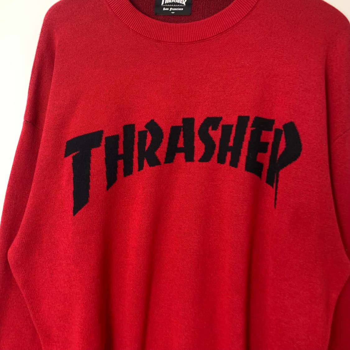 트레셔 스펠아웃 레드 니트 상품이미지3