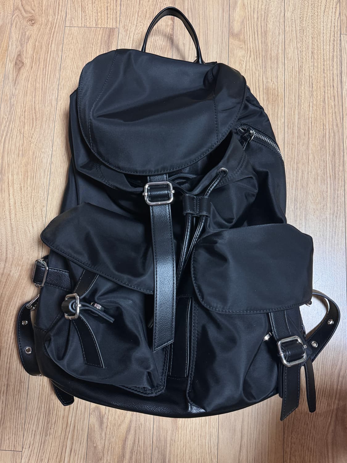 르아브 앨버트 나일론 럭색 블랙 상품이미지1