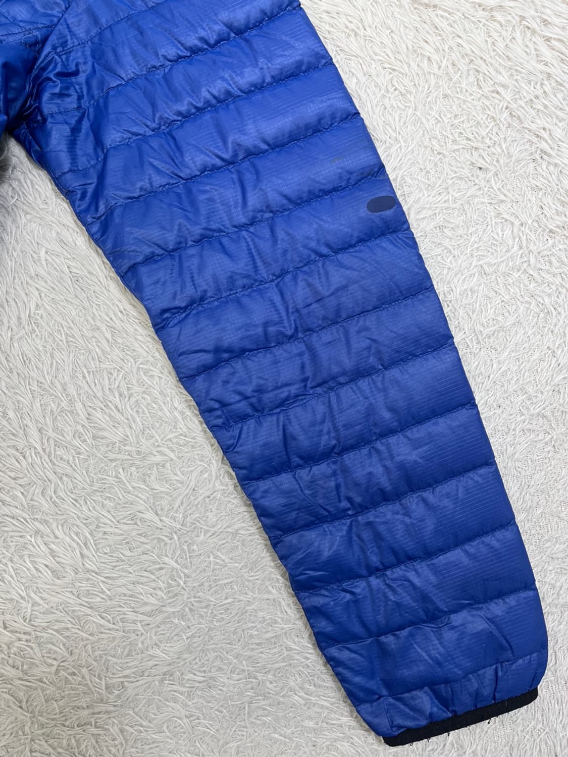 마운틴하드웨어 구스다운 경량 패딩/#114 상품이미지3