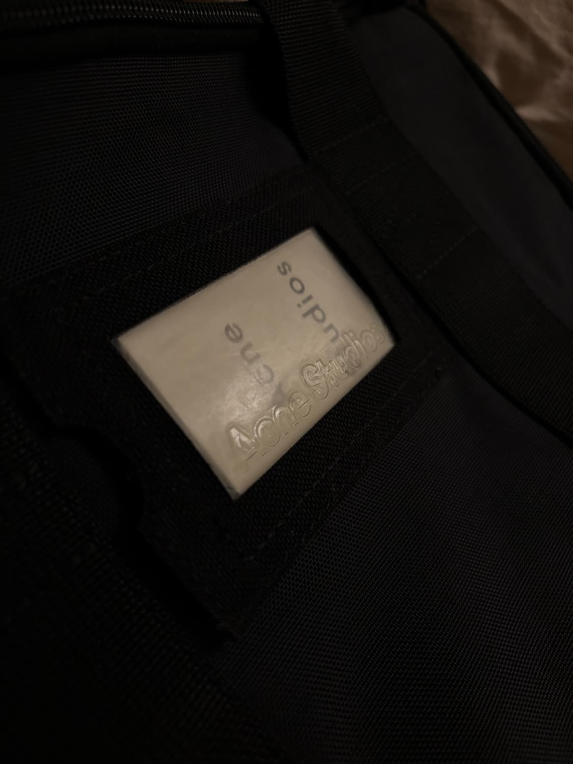 [새제품] 아크네 스튜디오 랩탑백 블랙 상품이미지5