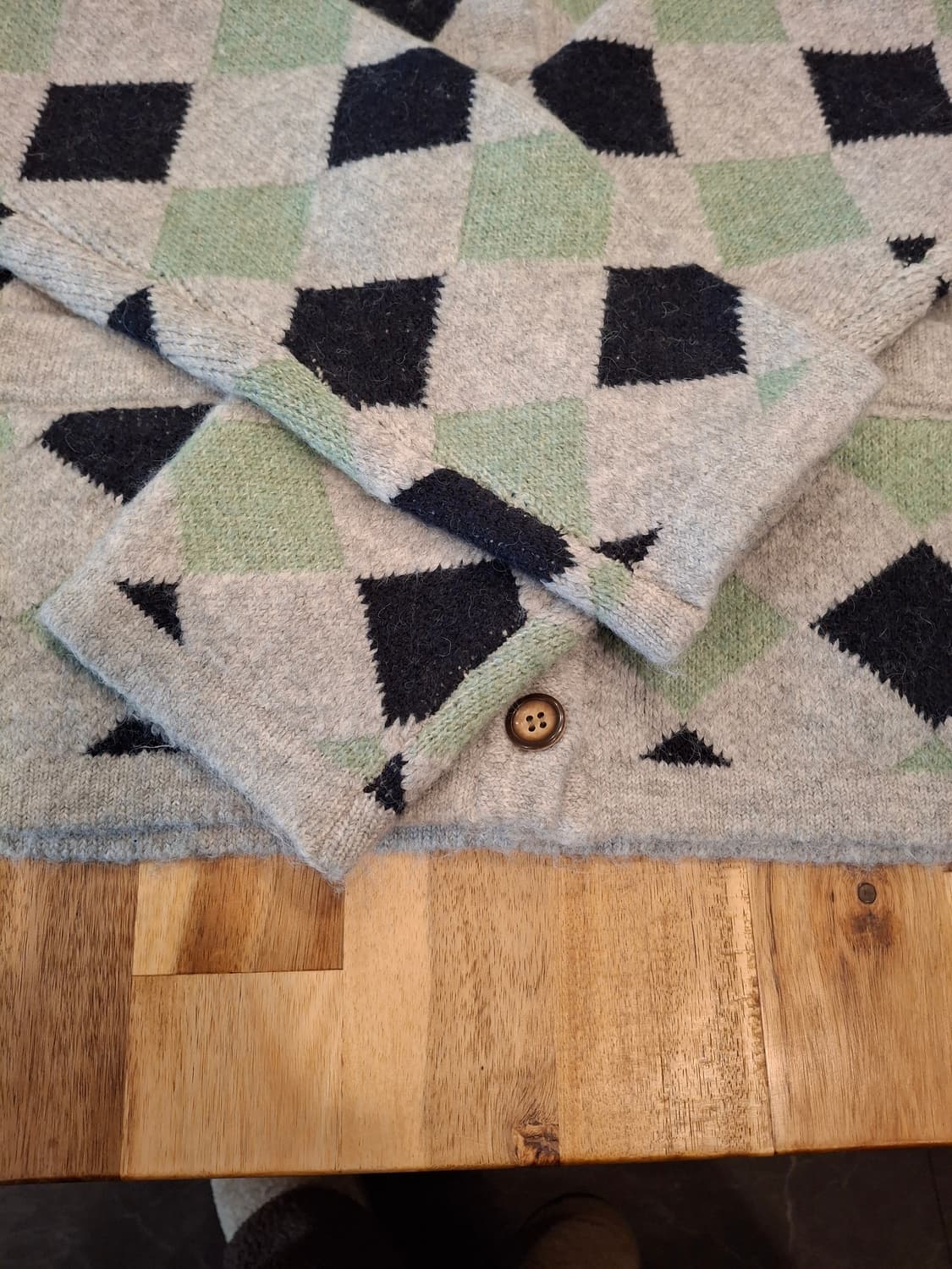 (마지막특가) 피그먼트 아가일 패턴 가디건 새상품 상품이미지3