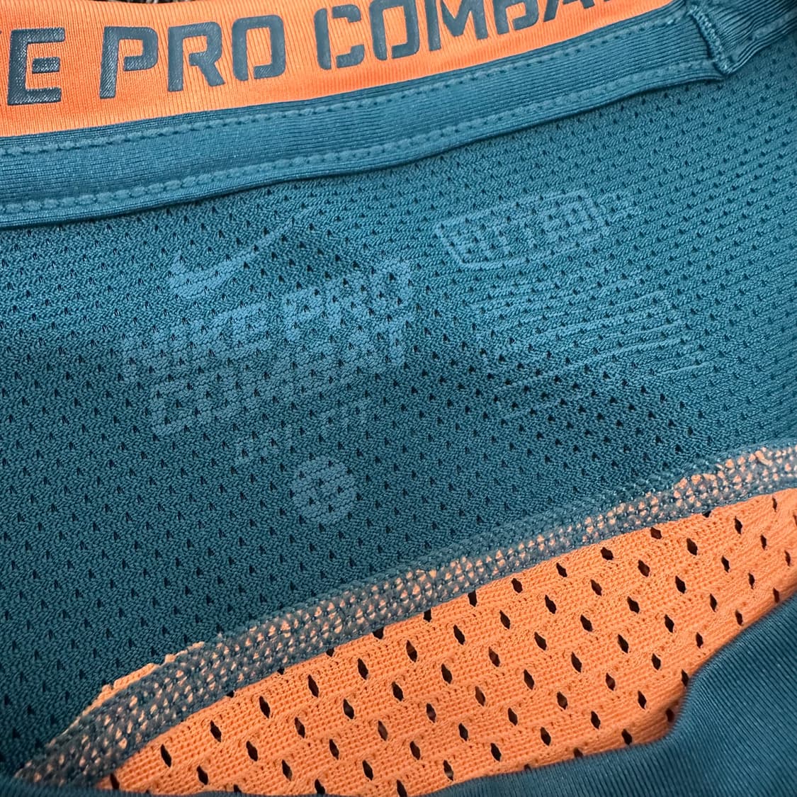 NIKE 나이키 기능성 반팔티셔츠 운동복 100(L) 상품이미지3