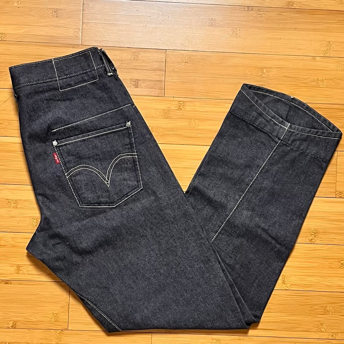 리바이스 엔지니어드진2 데님팬츠 30 x 31 상품이미지1
