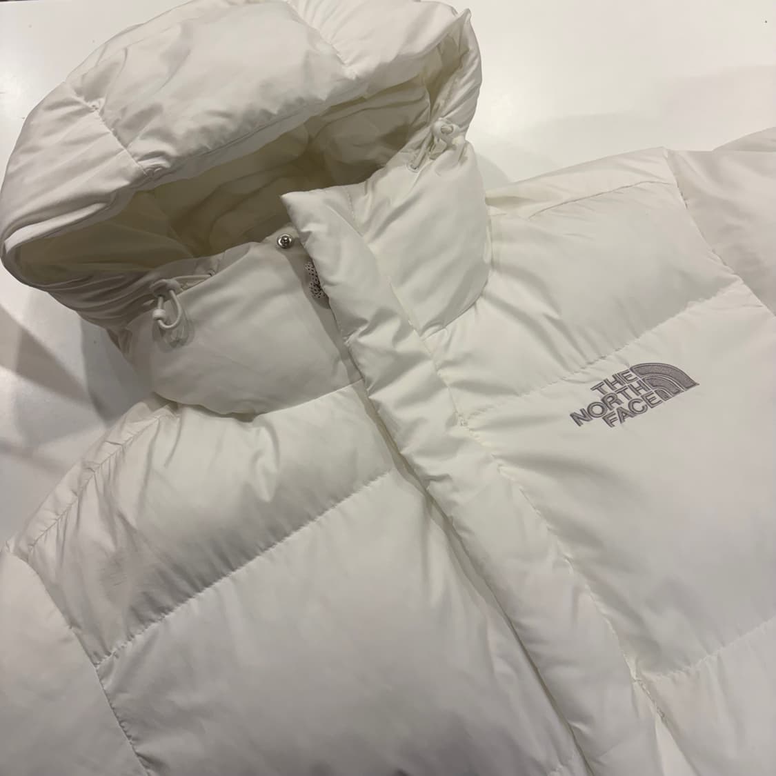 [S] 노스페이스 화이트라벨 온볼 리버트 구스다운 숏 패딩 B950 상품이미지3