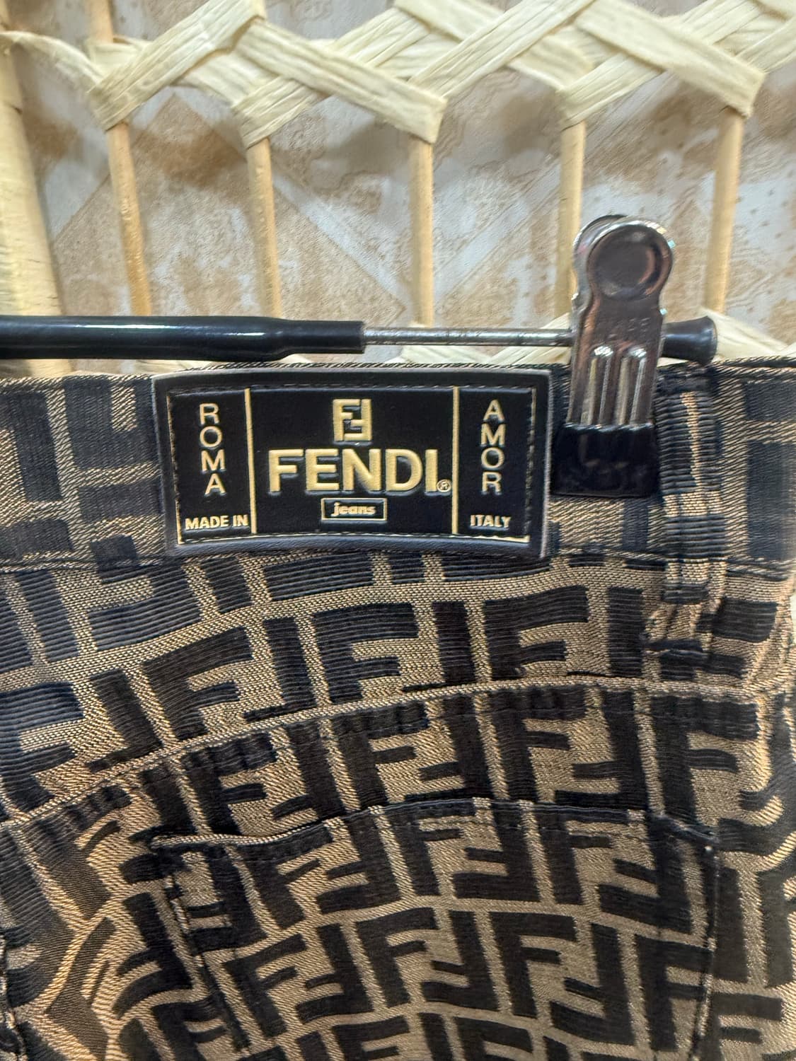 29-30 정품 펜디 주카 바지 팝니다 상품이미지8