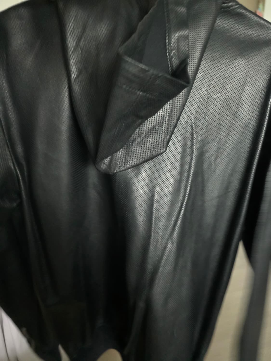 발망 한정판 레더 후드 집업 자켓 급처 상품이미지3