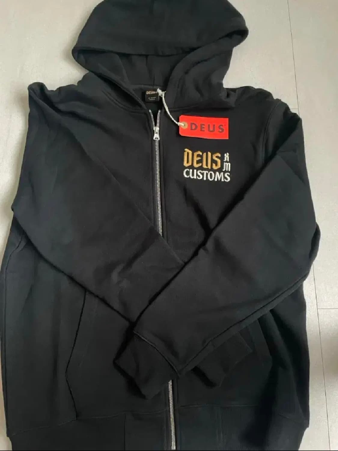 데우스 엑스 마키나 후드집업 L사이즈 새상품팔아요 상품이미지1