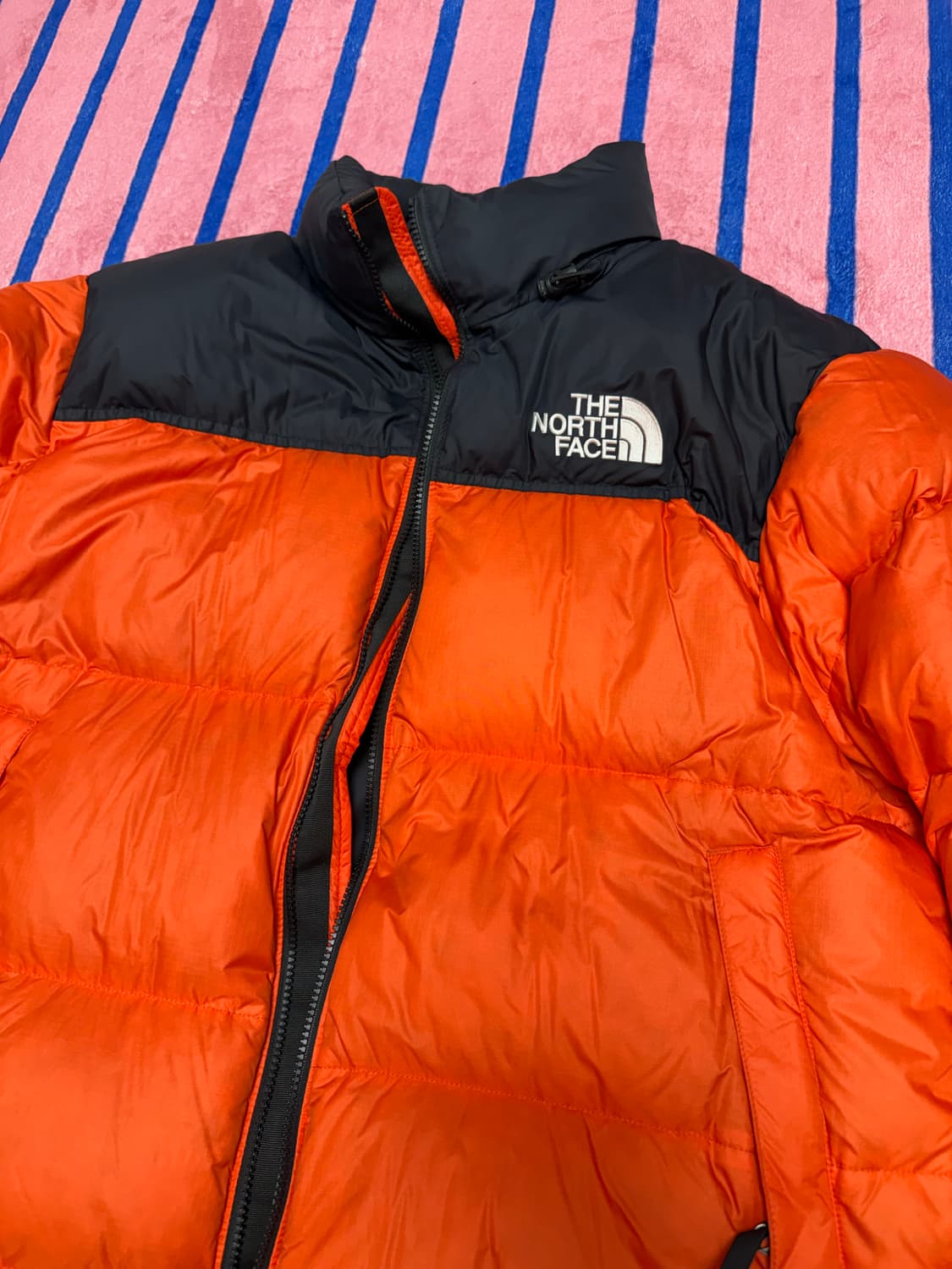 노스페이스 눕시 700 오렌지 XL 패딩 상품이미지3