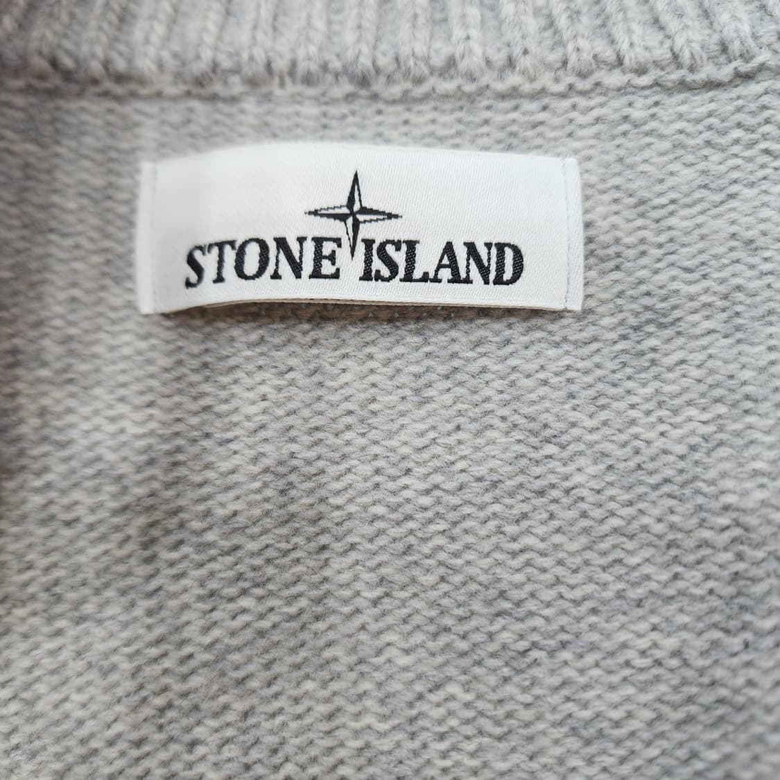 스톤아일랜드 와펜 하이넥 니트 버튼 가디건 M 그레이 상품이미지7