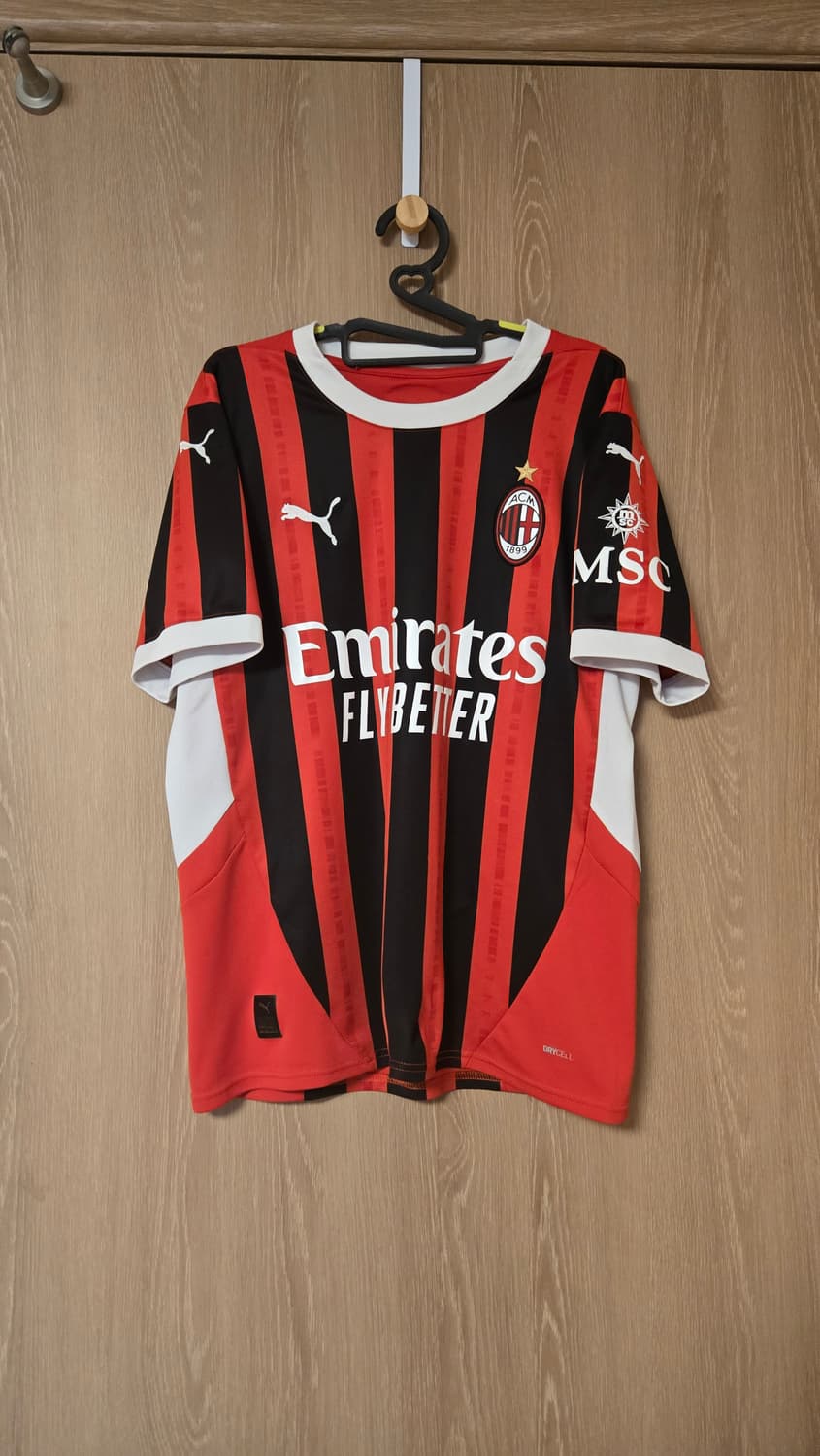 맨유23-24유니폼과 ac밀란 24-25유니폼으로 아무 축구유니폼 교환 상품이미지3