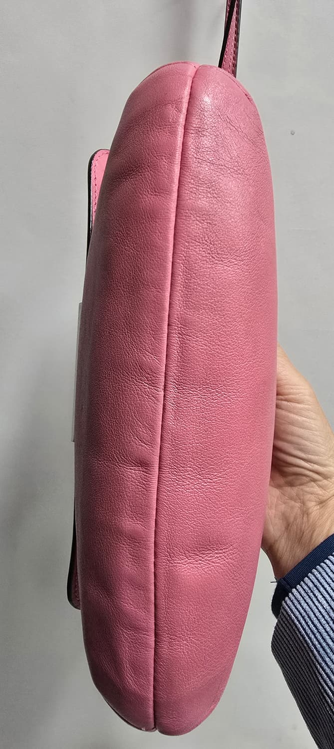 코치 핑크 은장 크리스 슬릿 미니 크로스백 상품이미지6