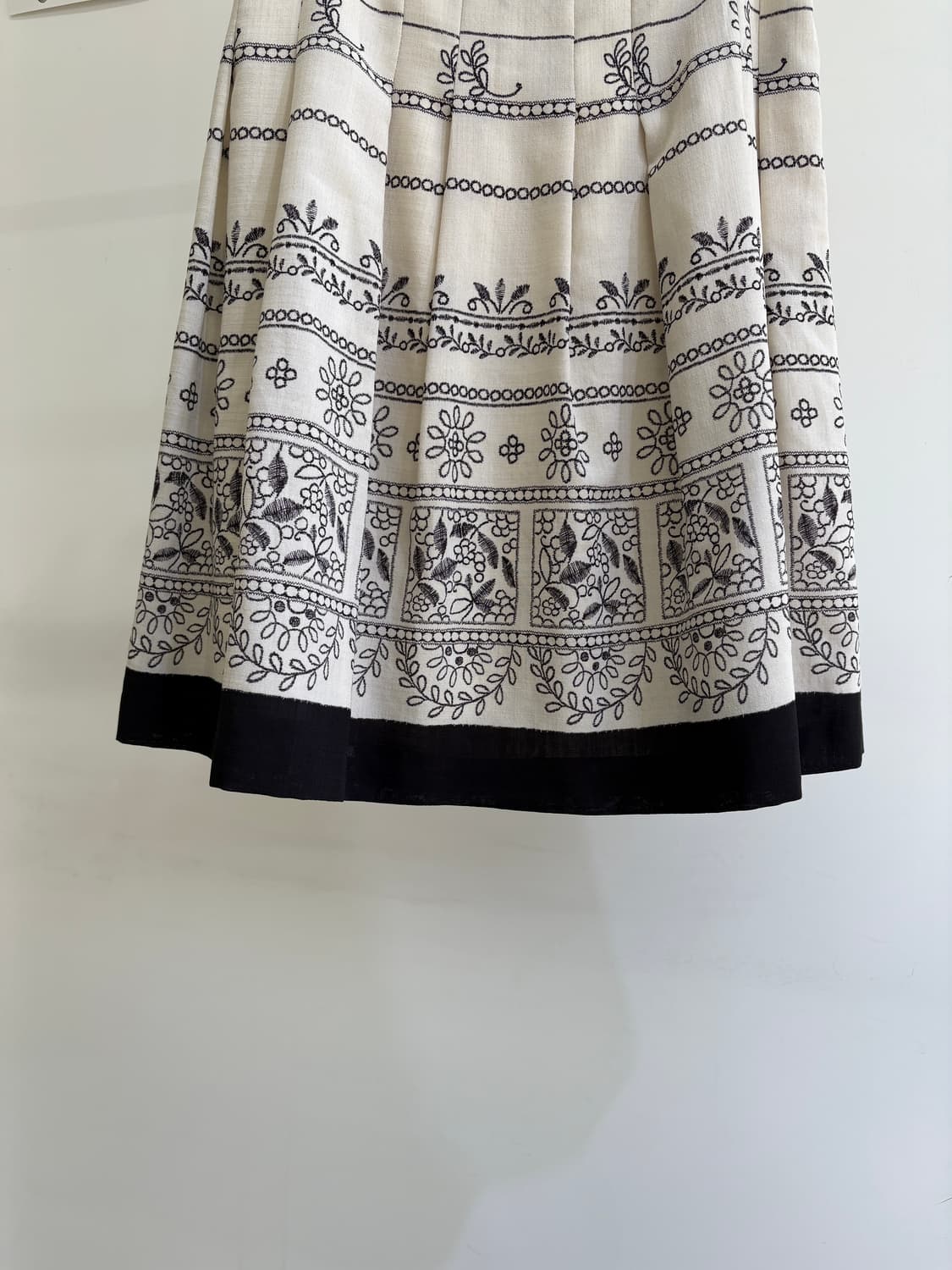 EMMA JAMES (Made in Japan) 미디 스커트 상품이미지4