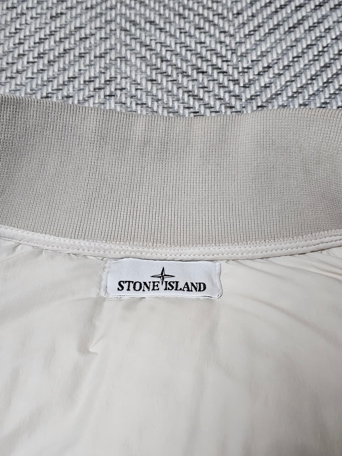 스톤아일랜드 MACRO RIPSTOP NYLON METAL DOWN-TC 상품이미지6