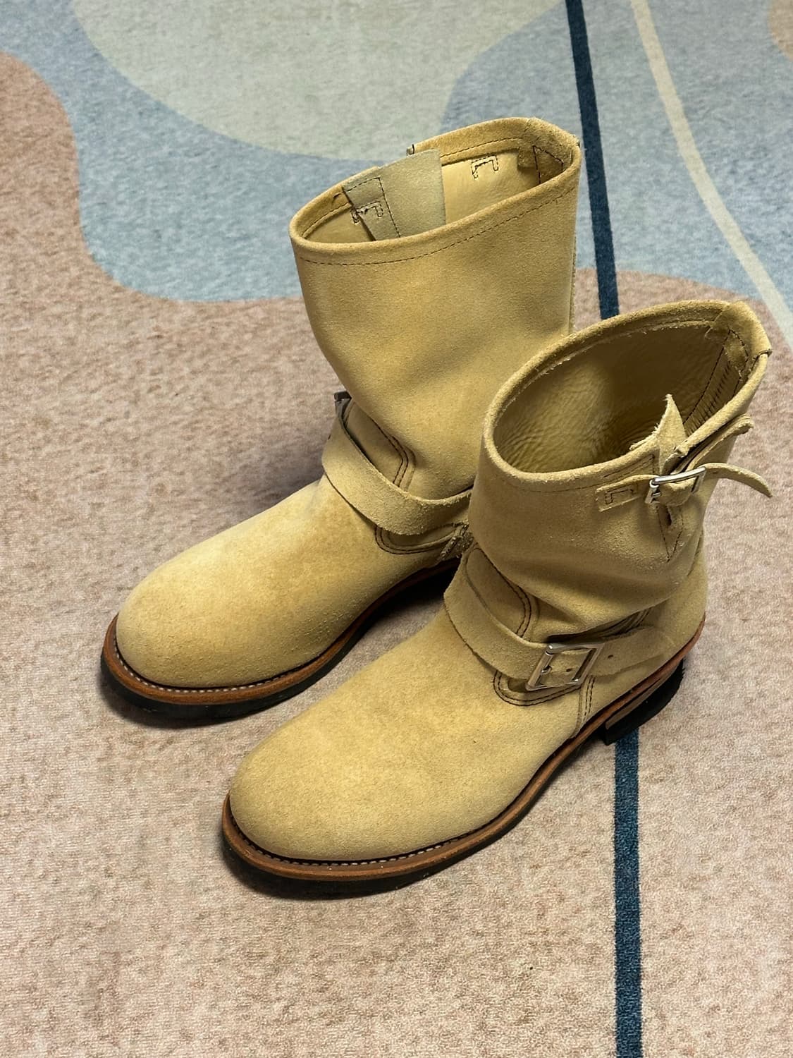 [280] 레드윙 8268 엔지니어부츠 러프아웃 스웨이드 베이지 상품이미지1