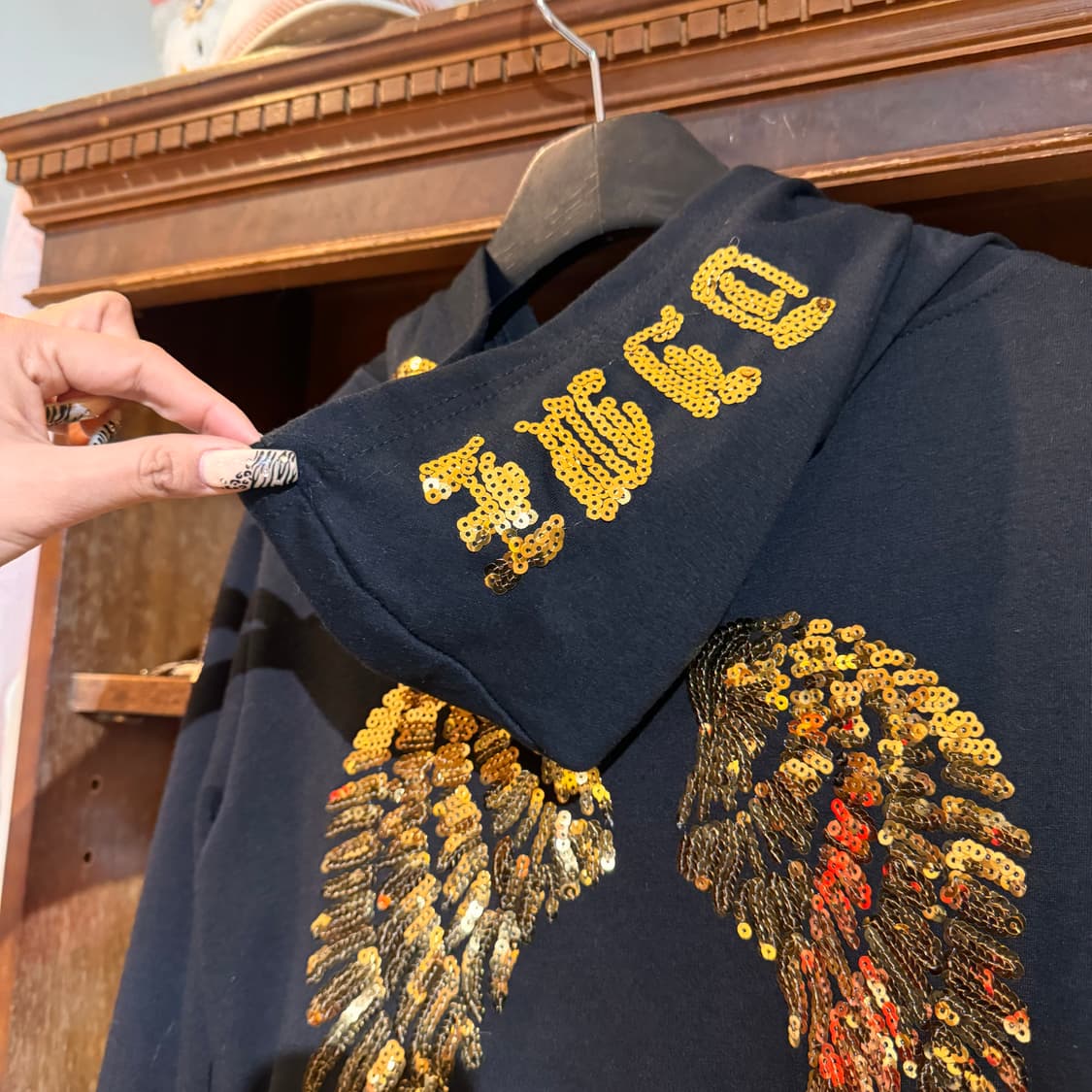 스팽글 백 윙포인트 후드집업 상품이미지6