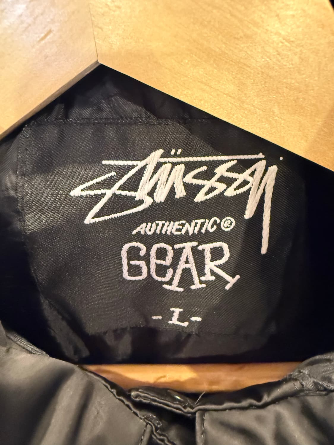 스투시 기어 블랙 크롭 자켓 상품이미지3