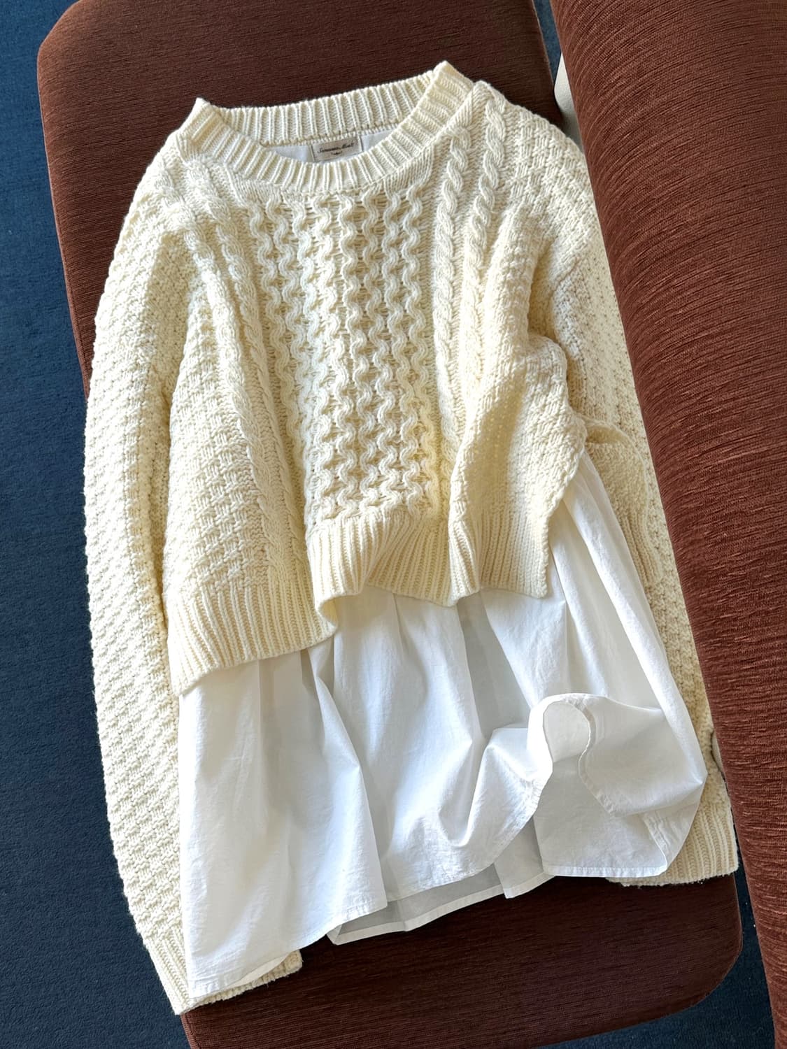 Fake layered crew neck wide woven knit P 상품이미지1