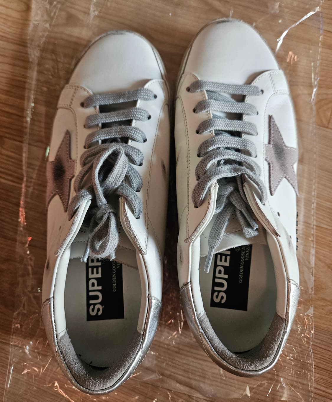 3회 착용) 골든구스 화이트 실버탭 스니커즈 상품이미지3