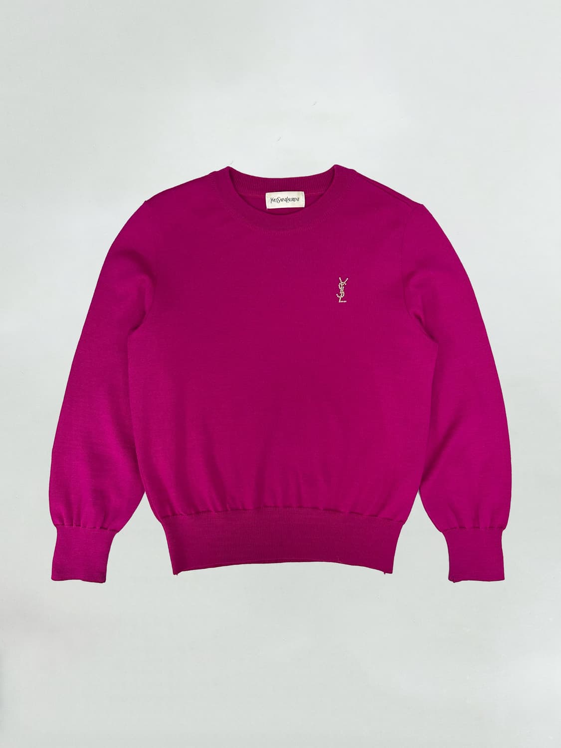 입생로랑 비즈 로고 니트 상품이미지1