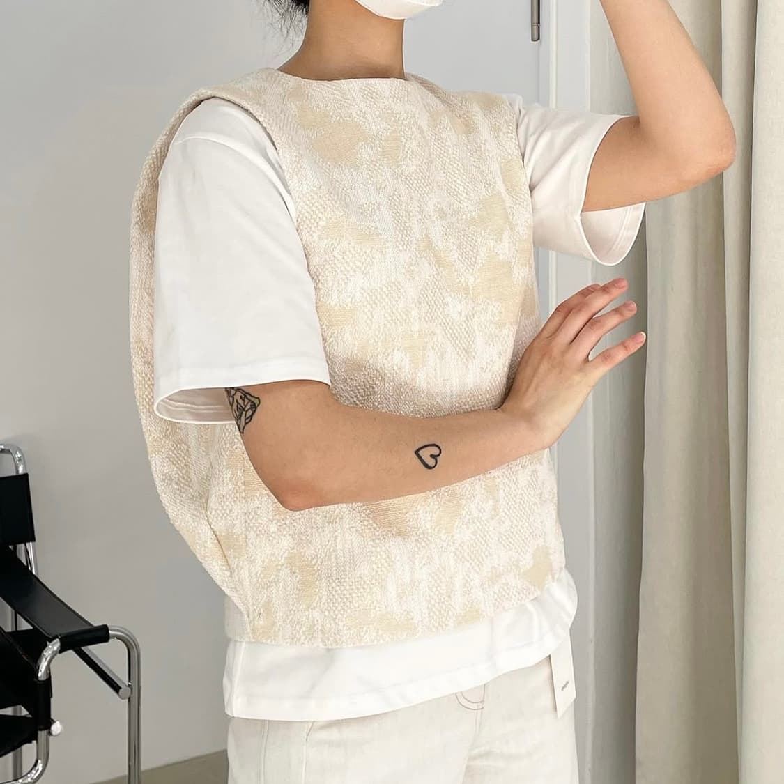 에핑글러 베스트 블라우스 - 자카드 옐로우(아이보리) (정가 18.3만) 상품이미지6