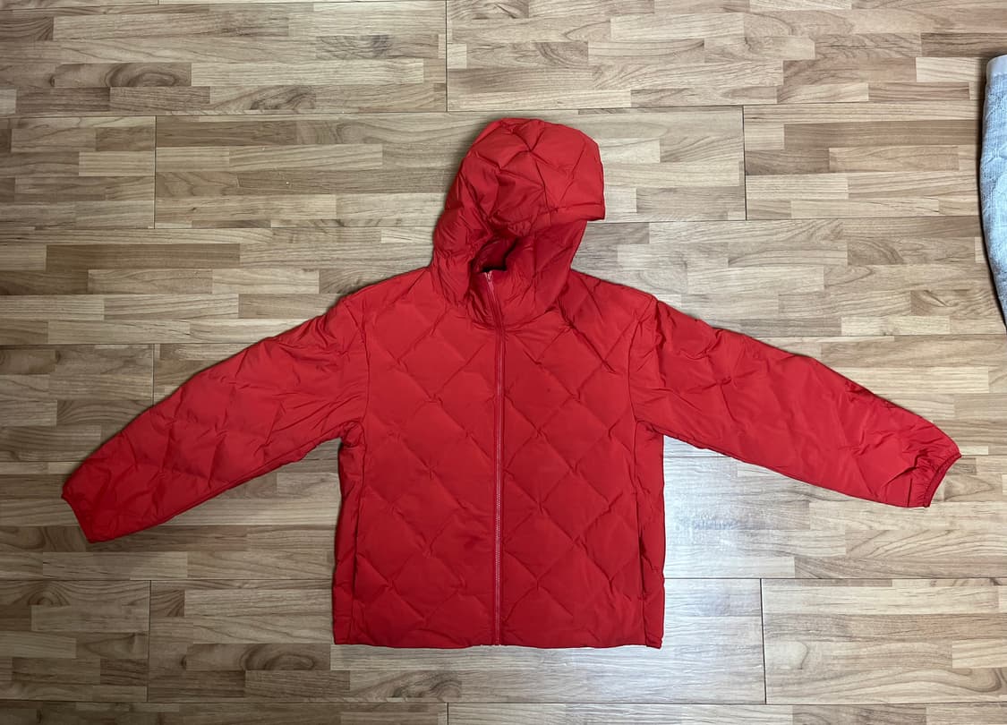 유니클로 퍼프테크 후드 경량패딩 레드 상품이미지2