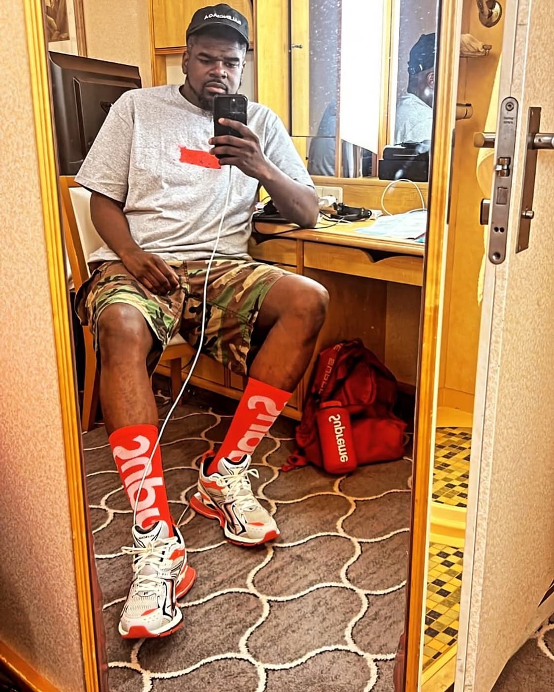 슈프림 22SS 랄프 스테드먼 박스로고 티셔츠 헤더 그레이 상품이미지6