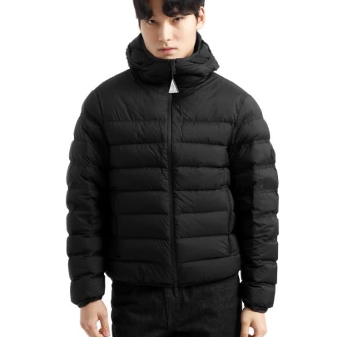 [4] 몽클레어 아루 매트블랙 패딩 구스다운 상품이미지3