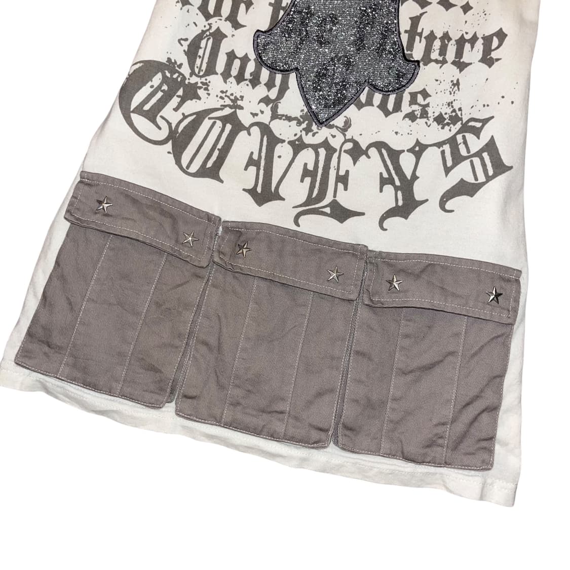 DURUR 스터드 십자 글리터 자수 반팔티 펑크y2k갸루 상품이미지3