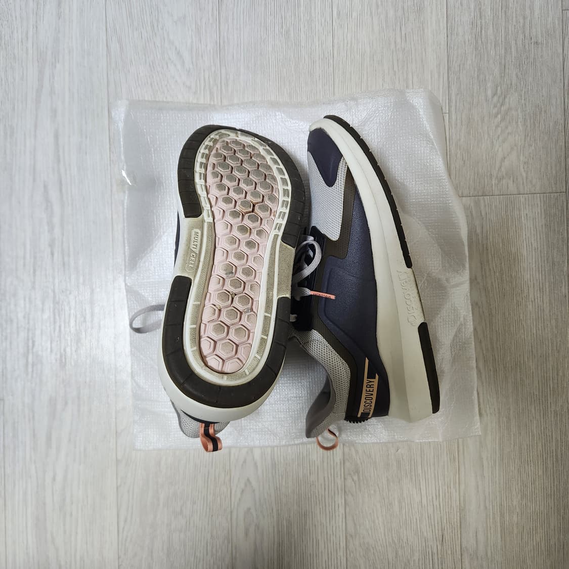 디스커버리 운동화 230mm 상품이미지3