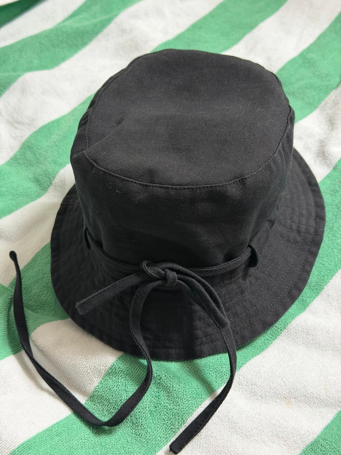 자크뮈스 르 밥 가조 블랙 버킷햇 상품이미지3