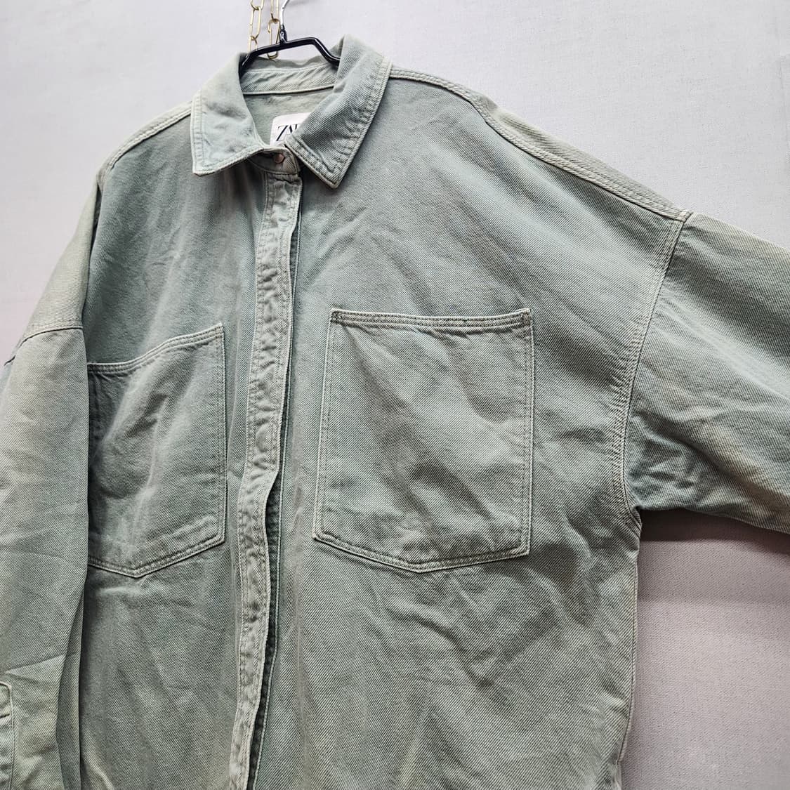 자라 워싱 데님 투포켓 오버핏 셔츠 자켓 M(XL) 남여공용 상품이미지3