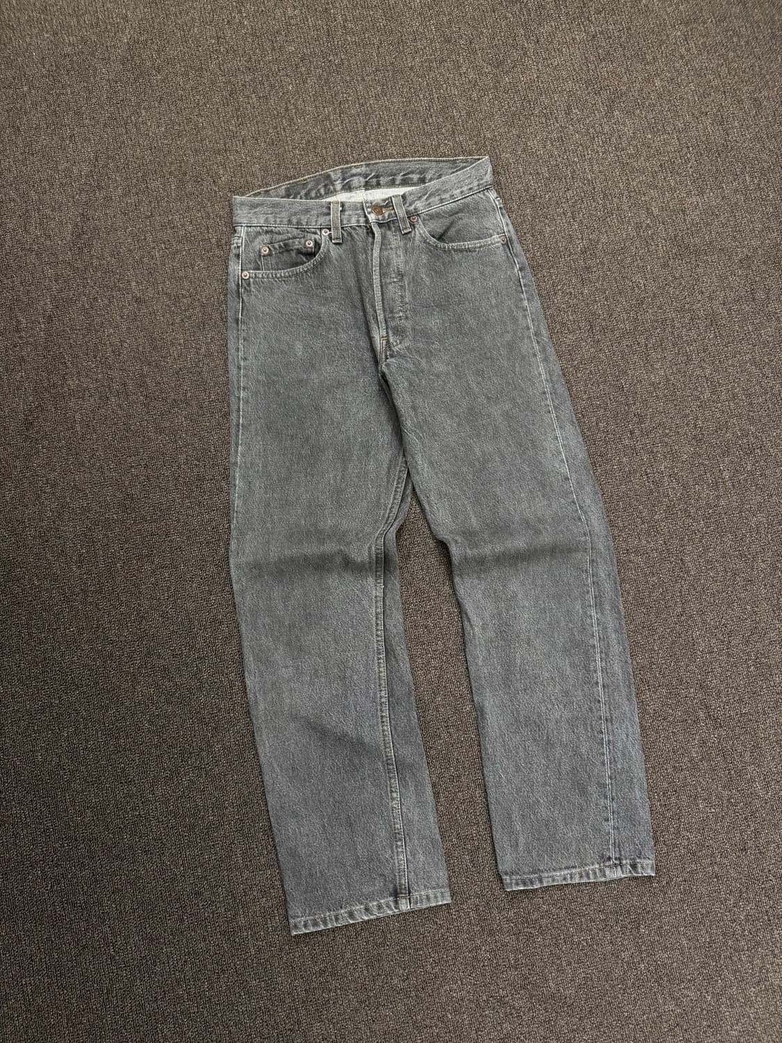 29)리바이스 빈티지 501 흑청 데님팬츠 상품이미지1