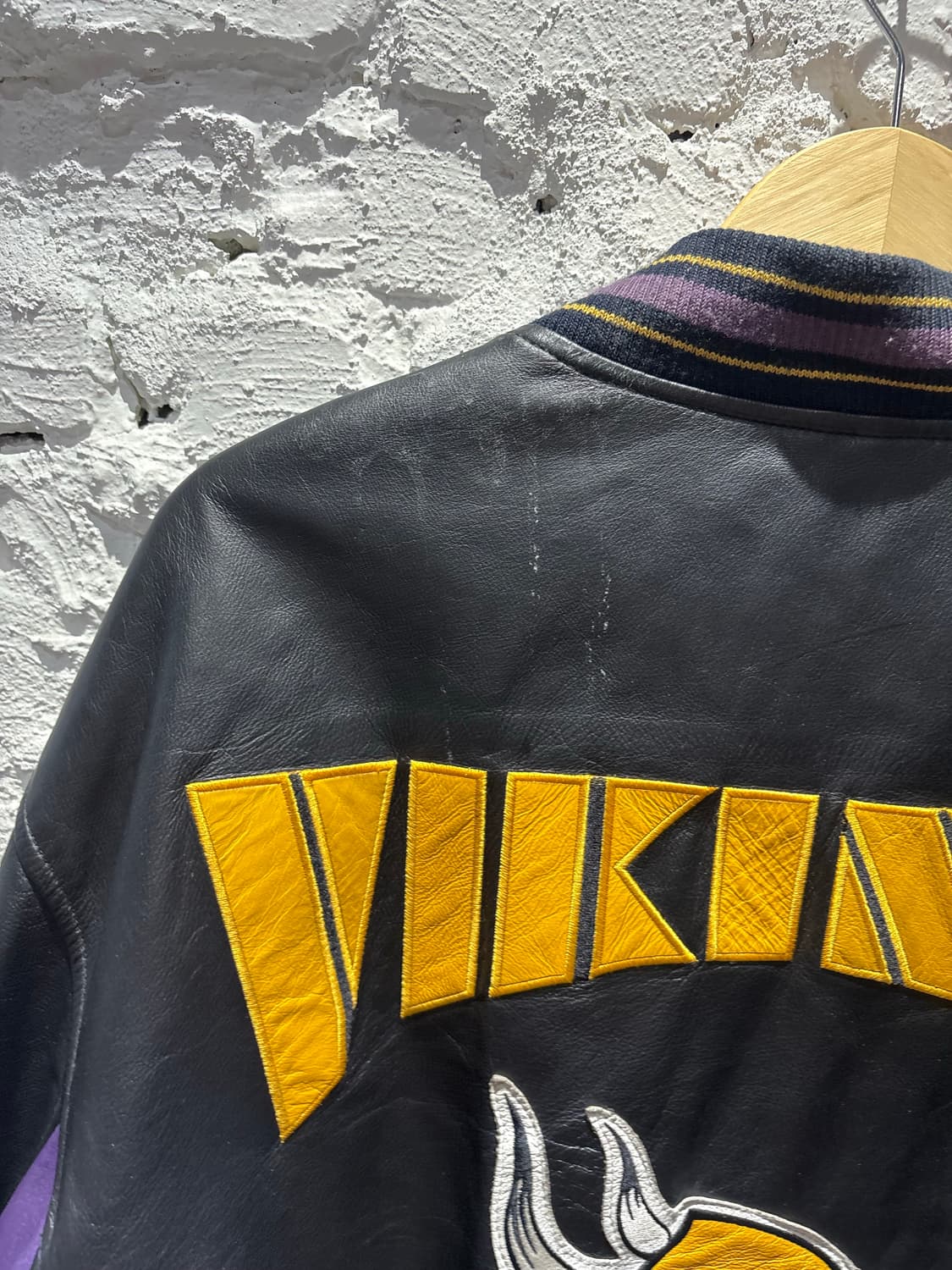 G-III NFL 미네소타 바이킹스 가죽 바시티 자켓 상품이미지6