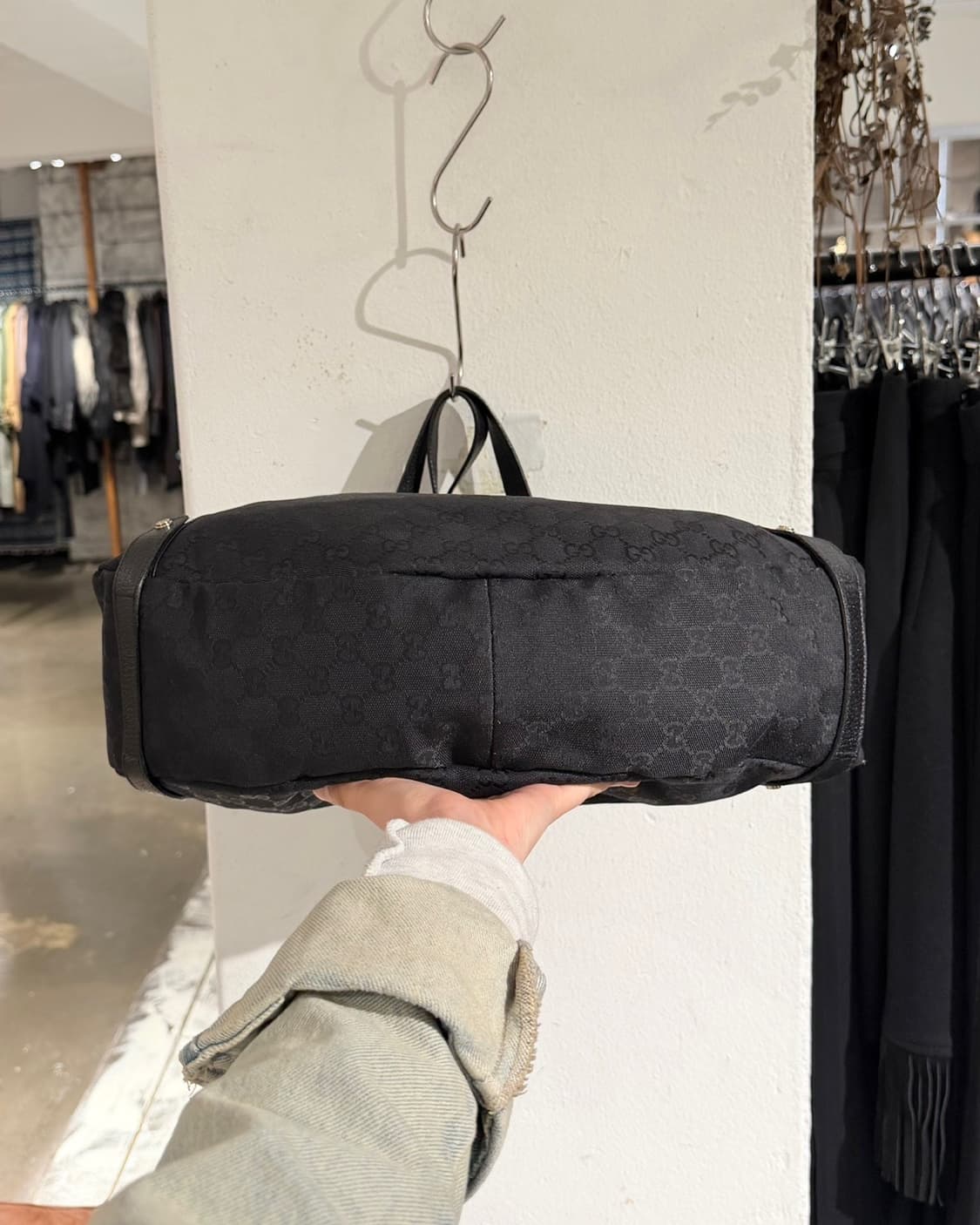 구찌 블랙 GG 캔버스 숄더백 상품이미지6