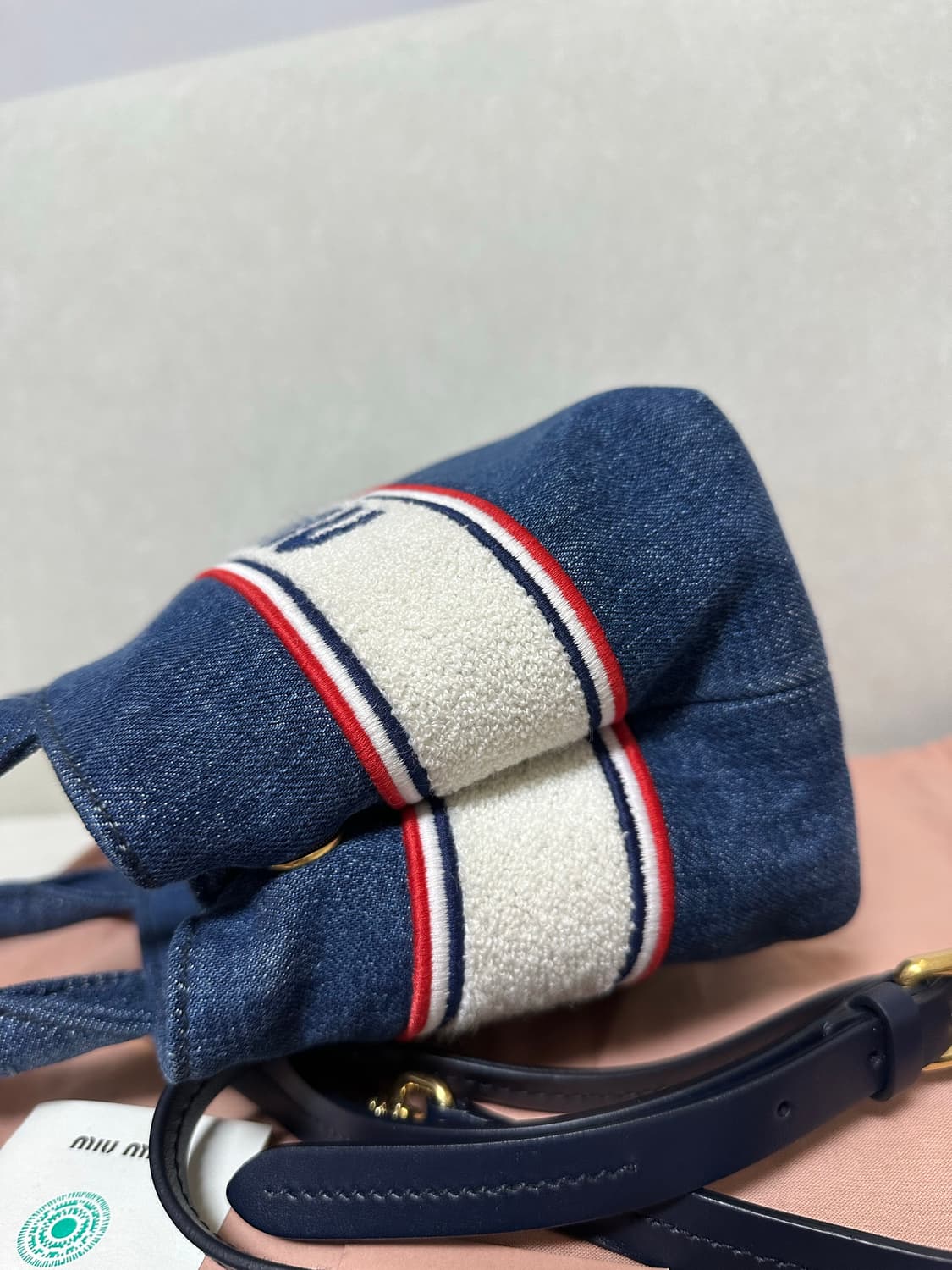 [SA급 정품] 미우미우 캔버스 데님 크로스백 상품이미지4