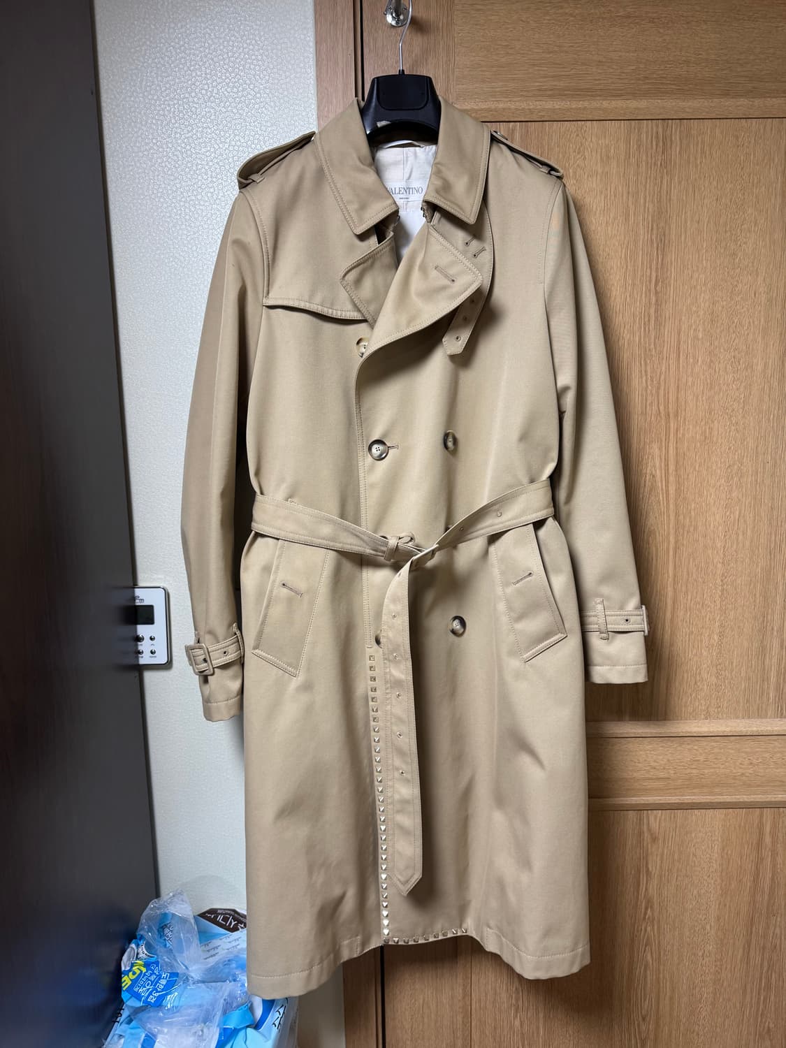 발렌티노 트렌치코트 50 판매합니다 상품이미지3
