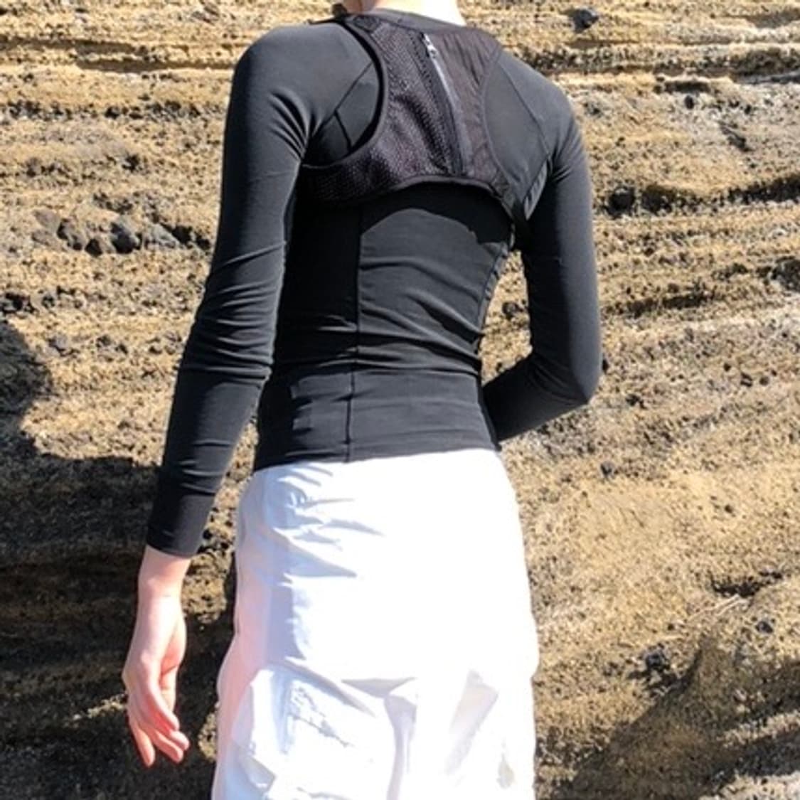 혜인서 Fitted Top Backstrap 블랙 0사이즈 상품이미지1