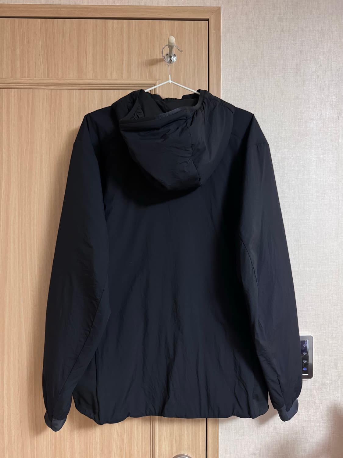 아크테릭스 아톰 lt 후디 블랙 상품이미지3