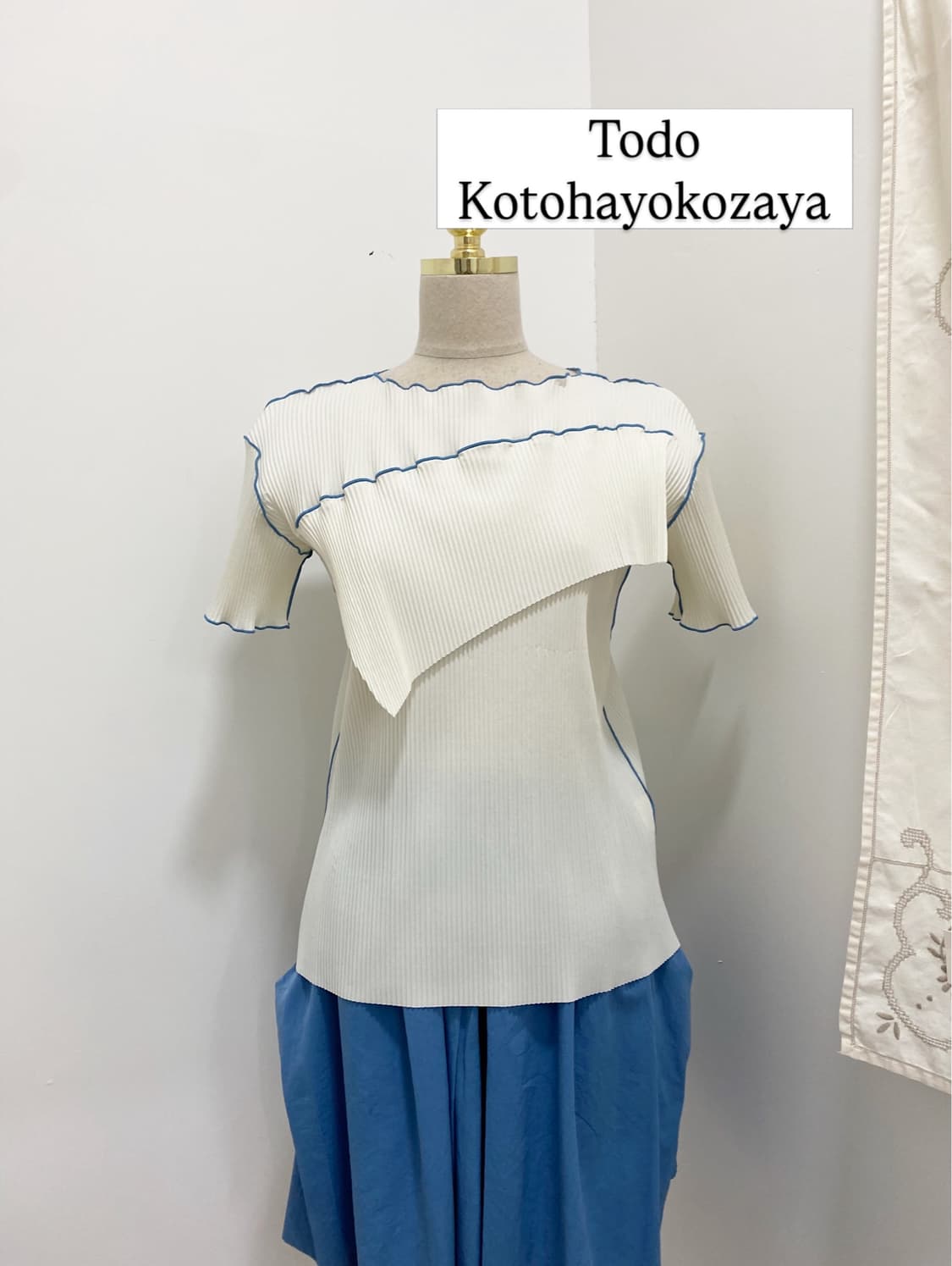 Todo Kotohayatokozaya 라인 플리츠 반팔  상품이미지1