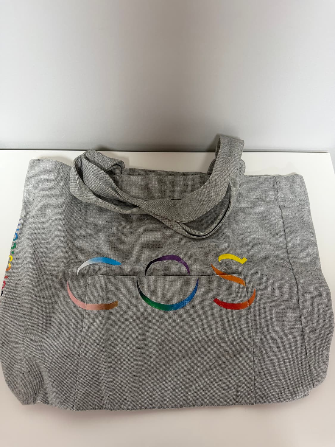 Cos 빅로고 에코백 상품이미지1