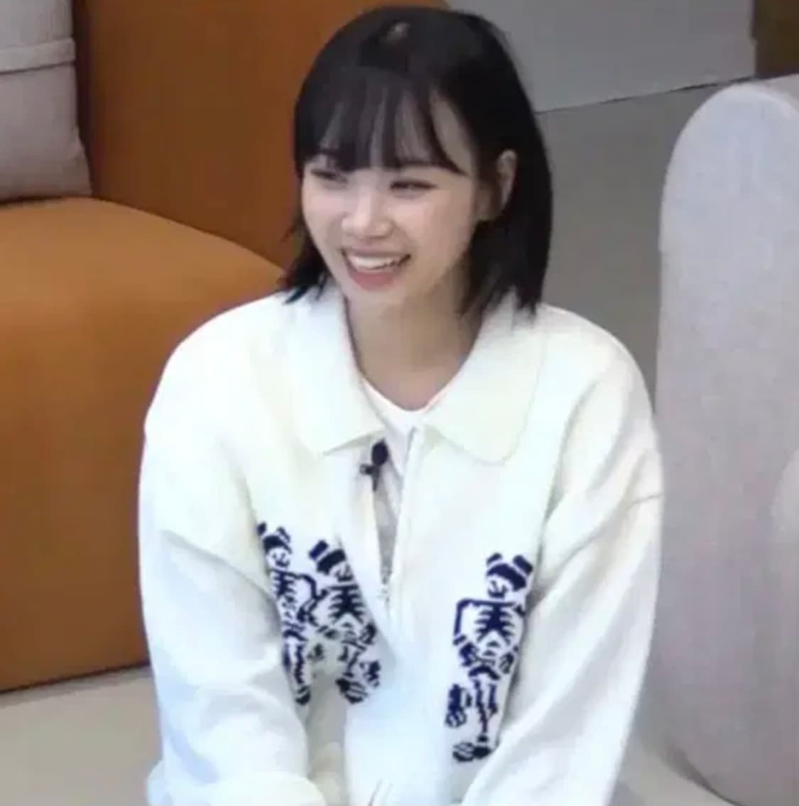 나이스고스트클럽 니트 집업 (르세라핌 채원 착용) 상품이미지7