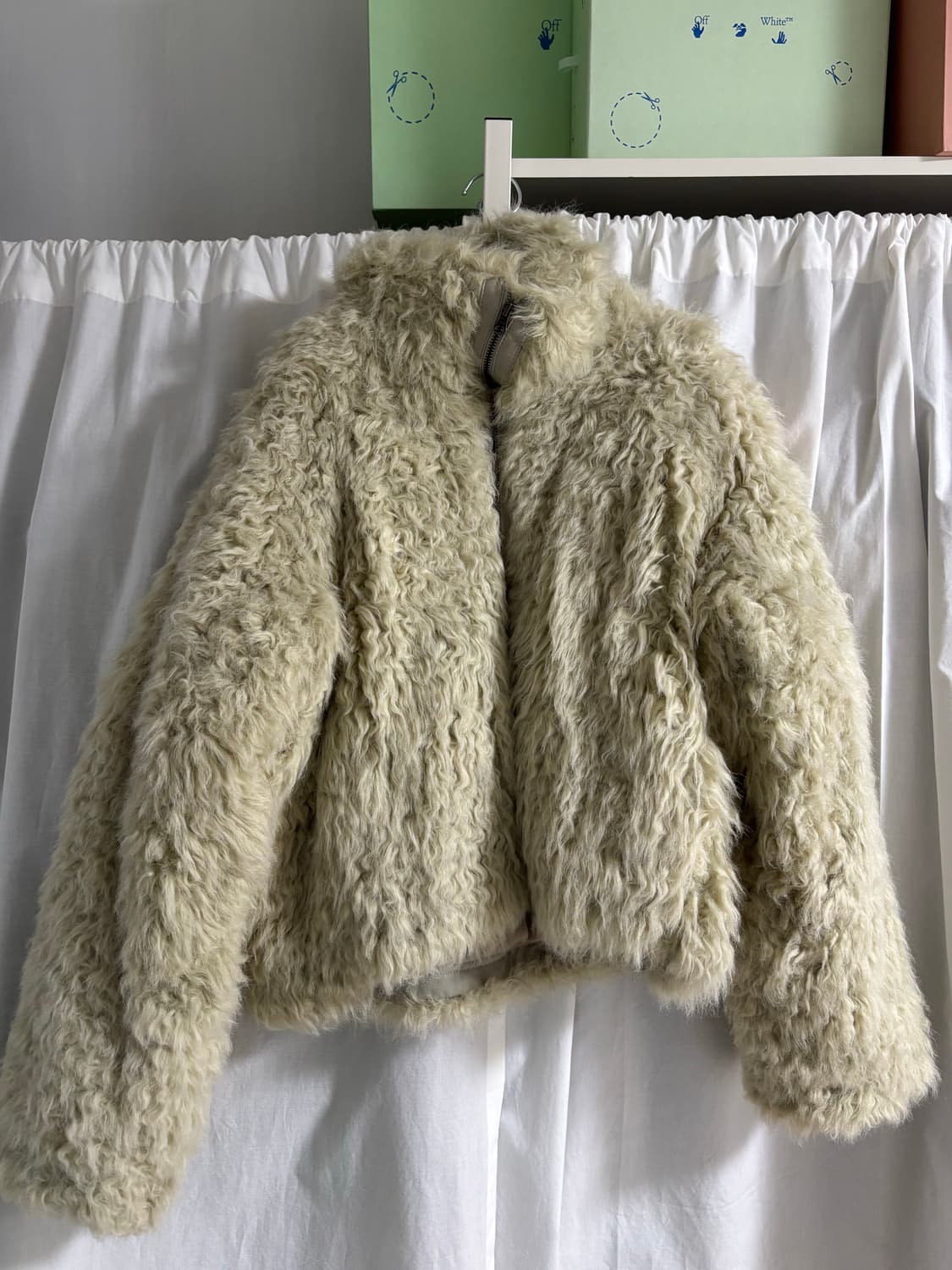 세릭 헤어리 더플 퍼 자켓 상품이미지4